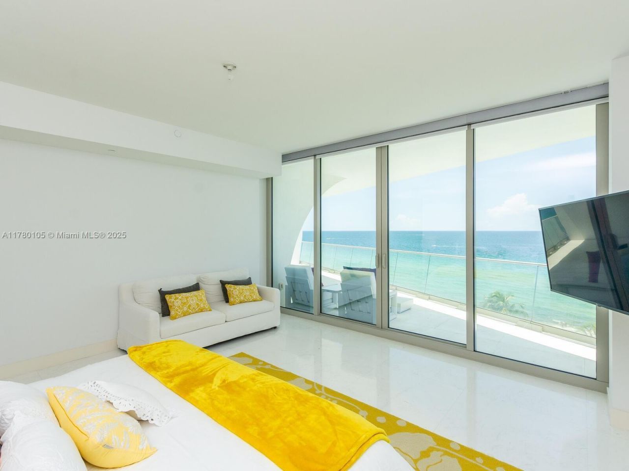 16901 Collins Ave, Unit 703, Sunny Isles Beach, FL 33160 Photo