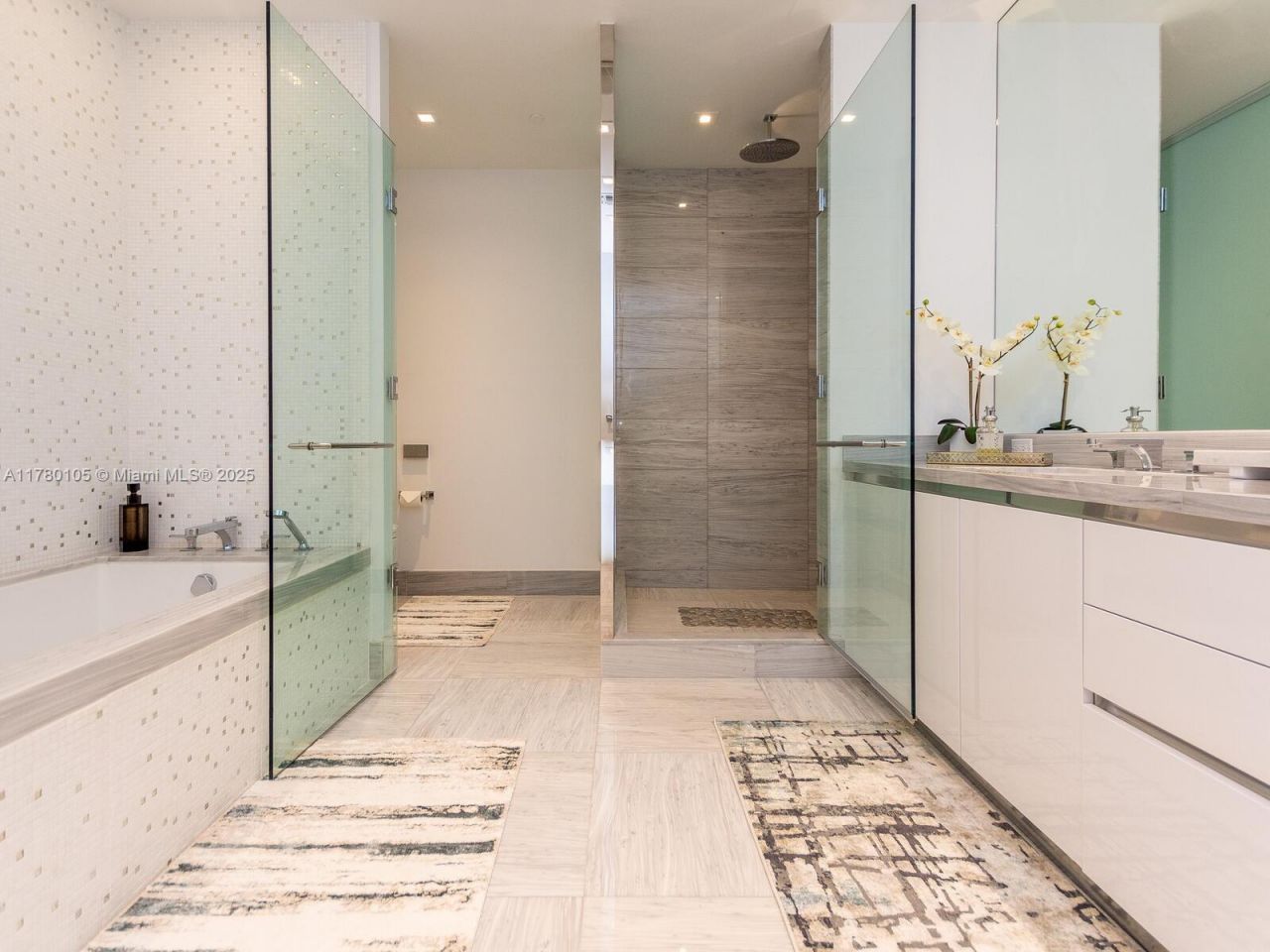 16901 Collins Ave, Unit 703, Sunny Isles Beach, FL 33160 Photo