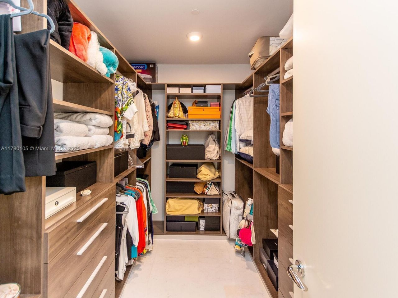 16901 Collins Ave, Unit 703, Sunny Isles Beach, FL 33160 Photo