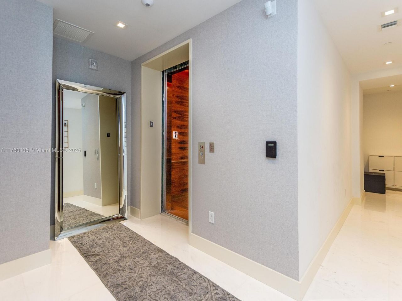 16901 Collins Ave, Unit 703, Sunny Isles Beach, FL 33160 Photo