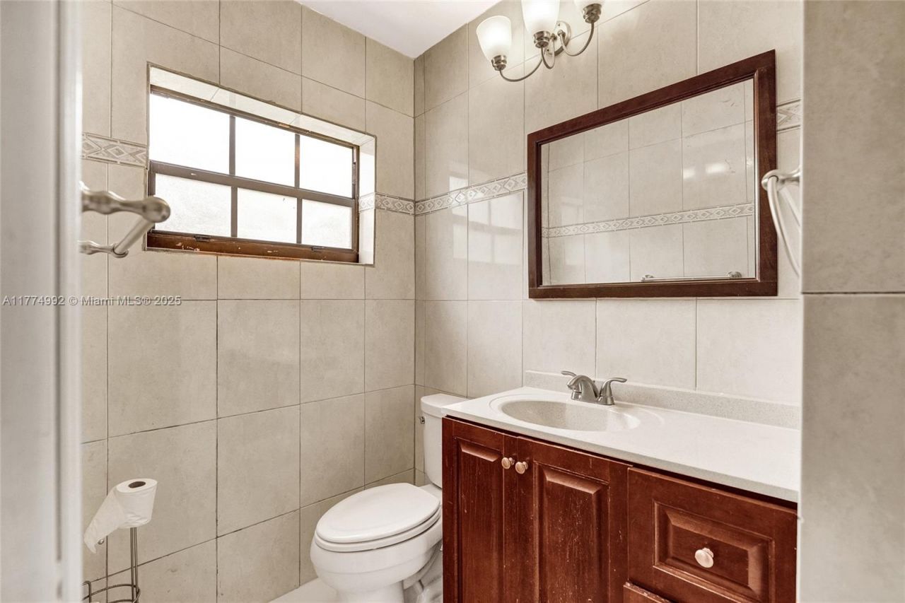 Please Call For Address, Miami, FL 33162 Photo