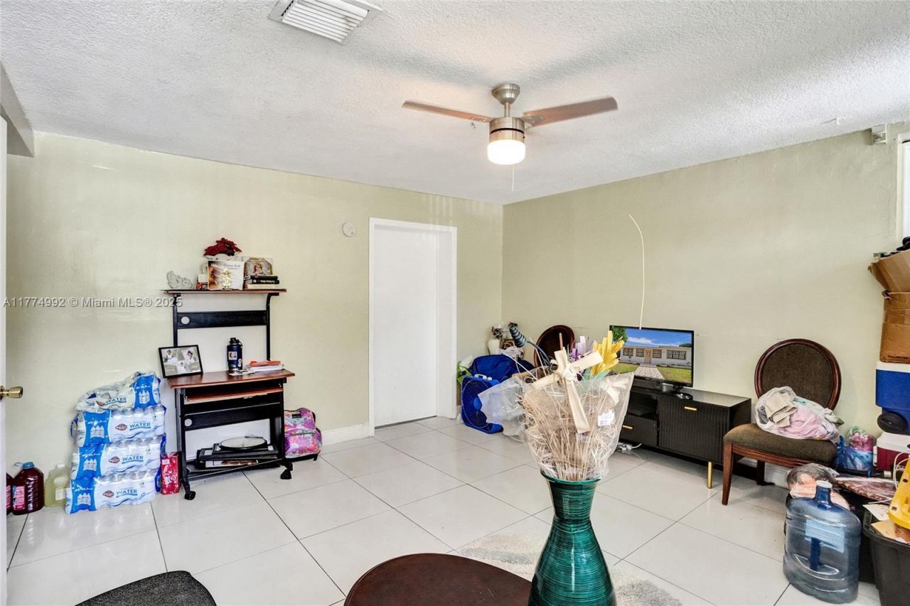 Please Call For Address, Miami, FL 33162 Photo