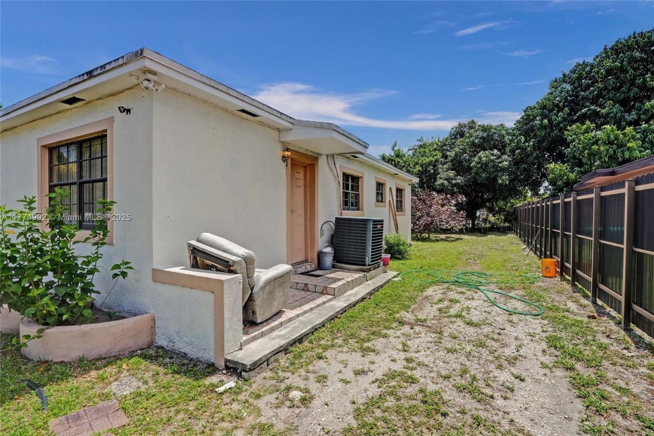 Please Call For Address, Miami, FL 33162 Photo