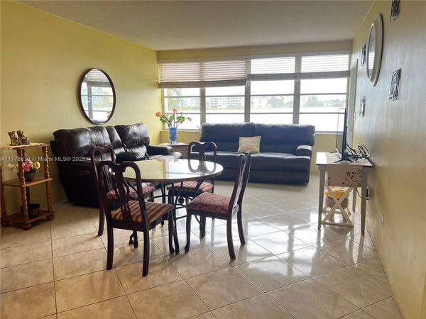 18555 NE 14th Ave, Unit 516, Miami, FL 33179