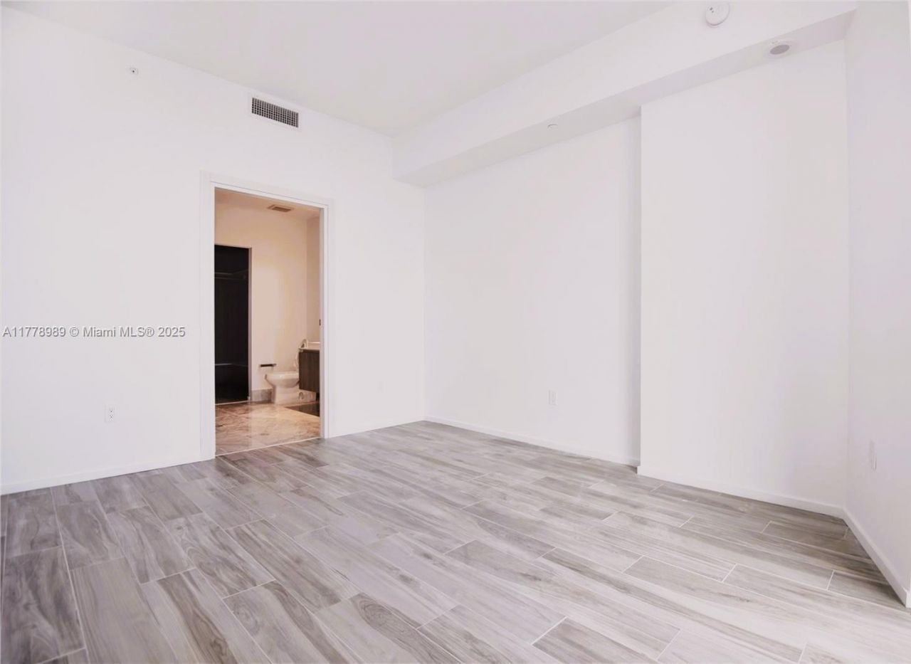 801 S Miami Ave, Unit 5108, Miami, FL 33130 Photo