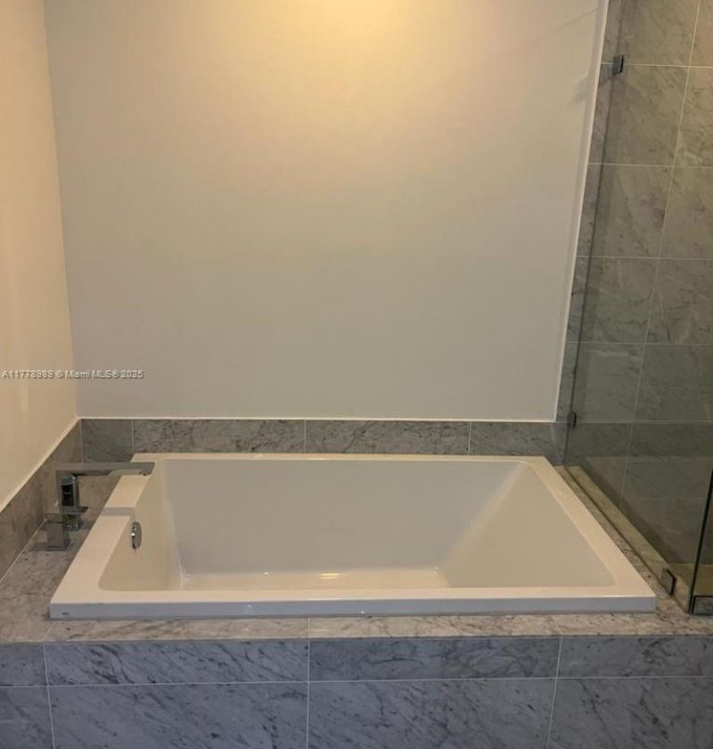 801 S Miami Ave, Unit 5108, Miami, FL 33130 Photo