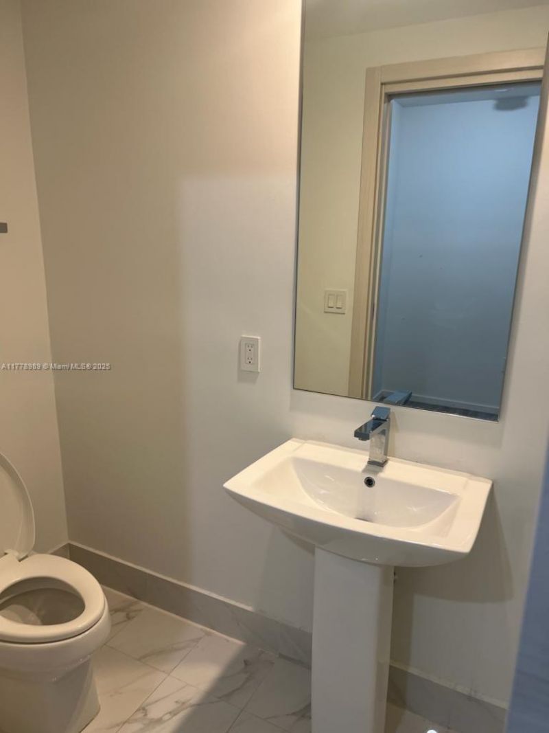 801 S Miami Ave, Unit 5108, Miami, FL 33130 Photo