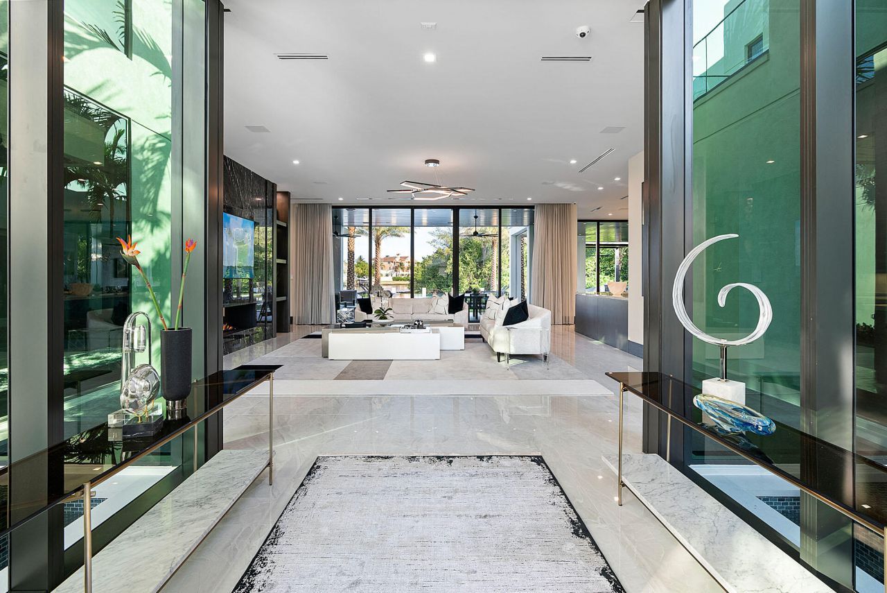 372 E Alexander Palm Road, Boca Raton, FL 33432 Photo