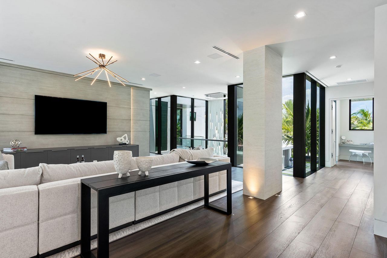 372 E Alexander Palm Road, Boca Raton, FL 33432 Photo