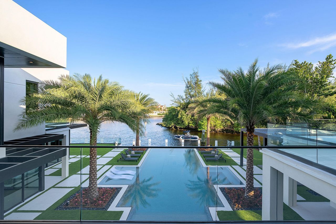 372 E Alexander Palm Road, Boca Raton, FL 33432 Photo