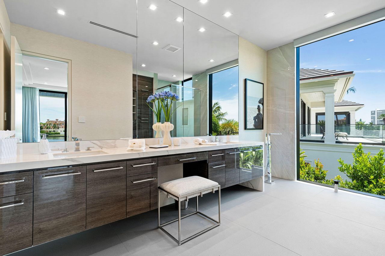 372 E Alexander Palm Road, Boca Raton, FL 33432 Photo