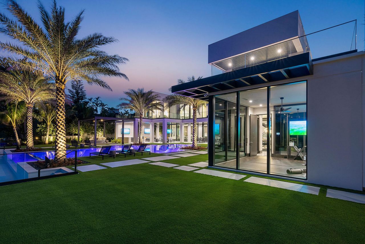 372 E Alexander Palm Road, Boca Raton, FL 33432 Photo