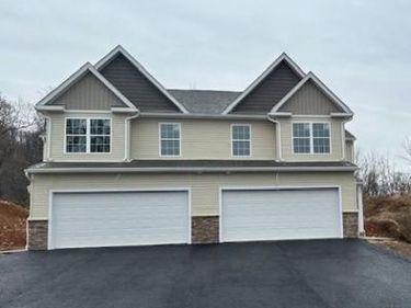 38 ROSALIES WAY, TEMPLE, PA 19560