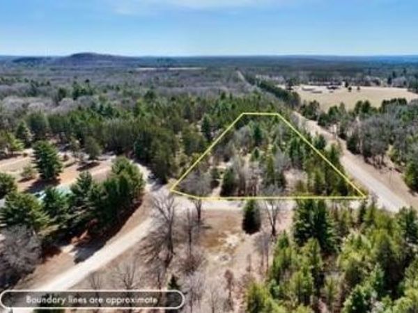 1199 Fawn Drive, Grand Marsh, WI 53936