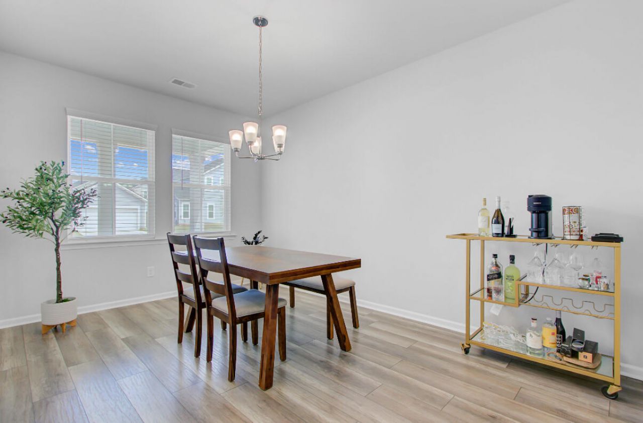 86 Red Bluff Street Photo 12