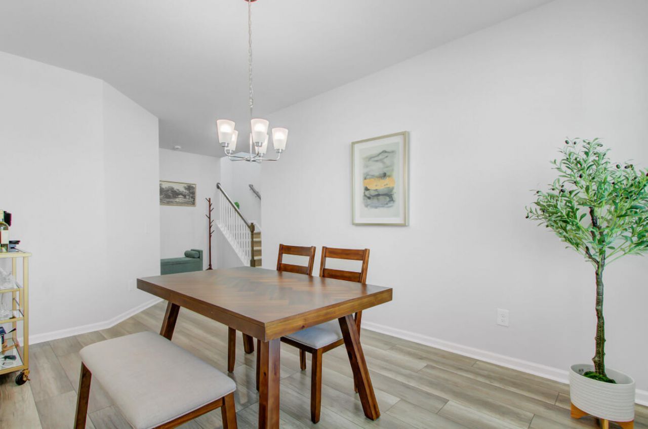 86 Red Bluff Street Photo 13