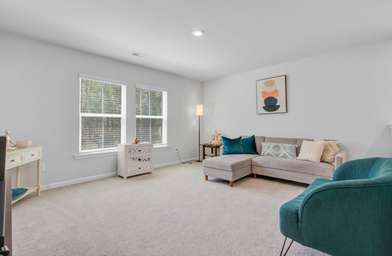 86 Red Bluff Street Photo 15