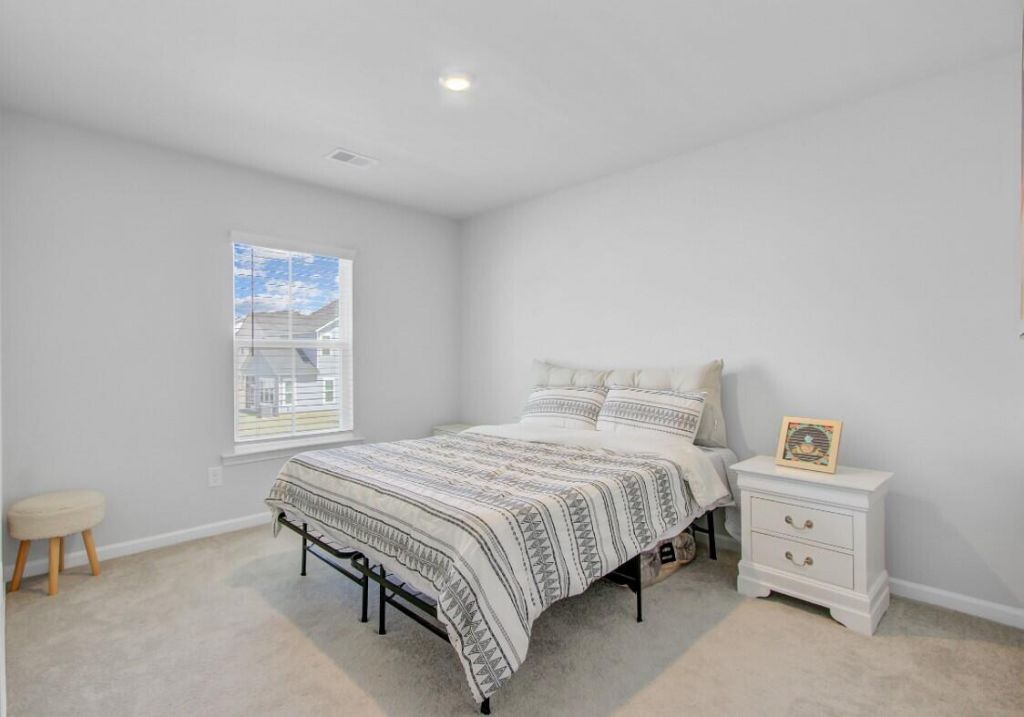 86 Red Bluff Street Photo 25