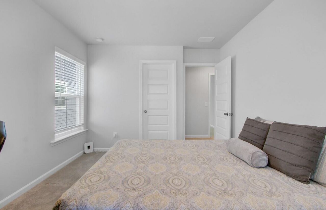 86 Red Bluff Street Photo 27