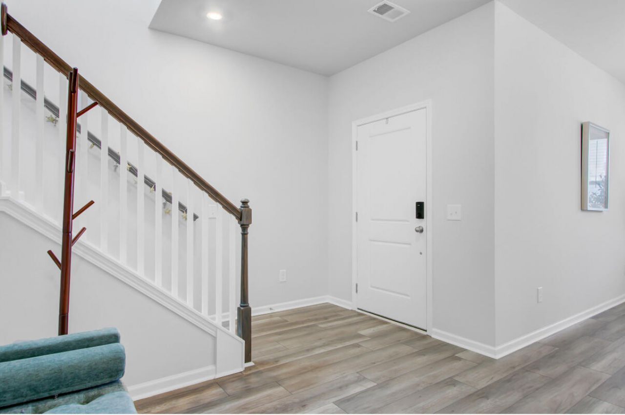 86 Red Bluff Street Photo 28