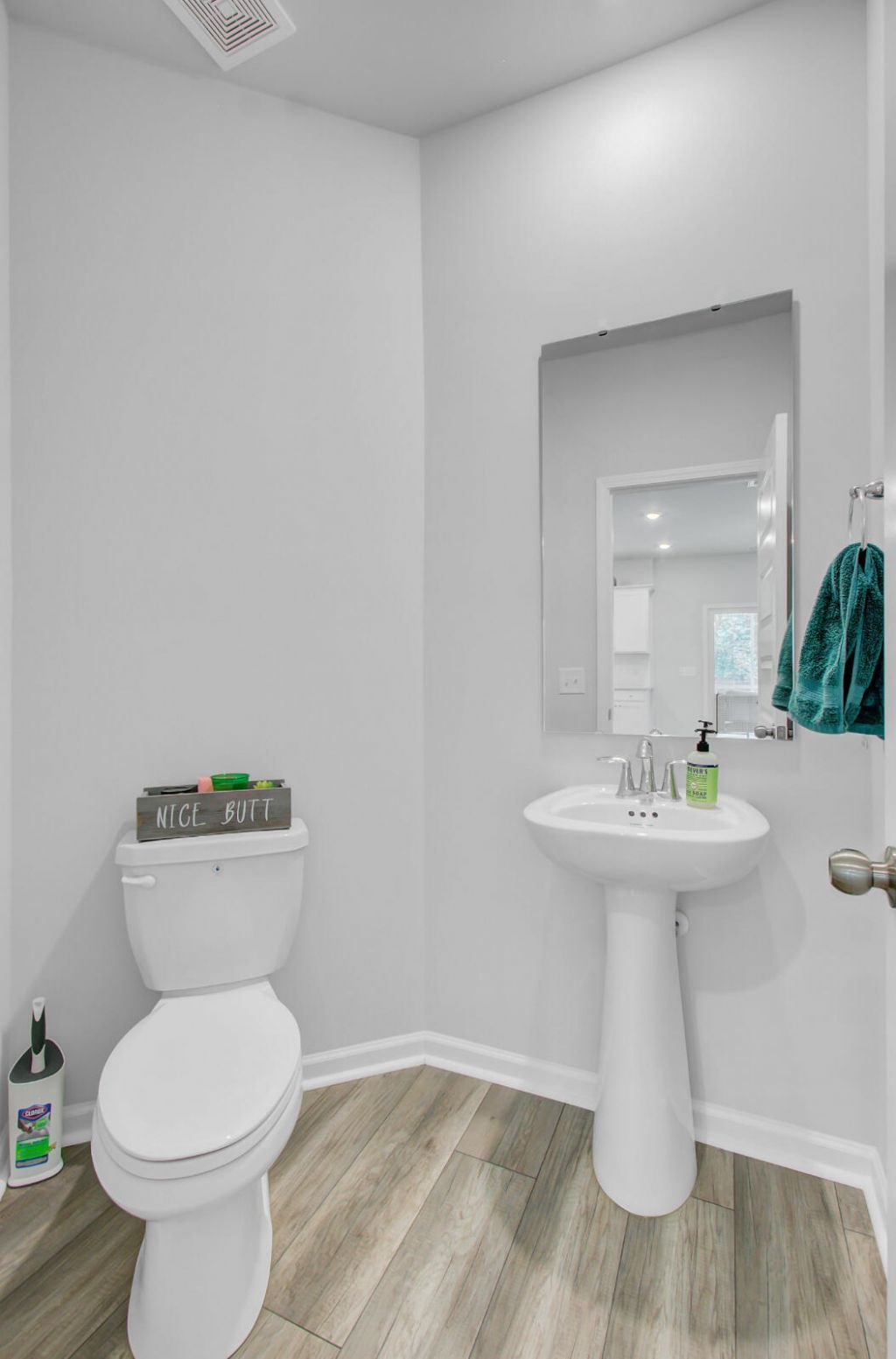 86 Red Bluff Street Photo 31