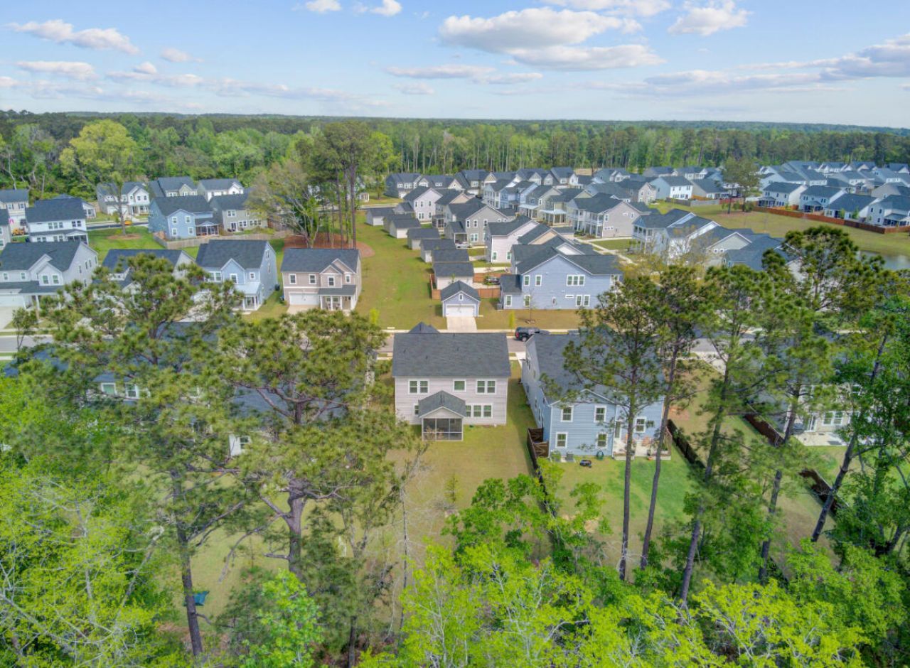 86 Red Bluff Street Photo 38