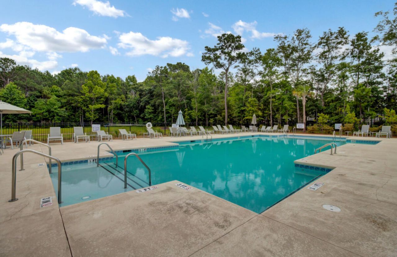 86 Red Bluff Street Photo 43