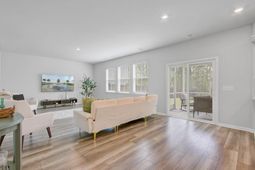 86 Red Bluff Street photo 4