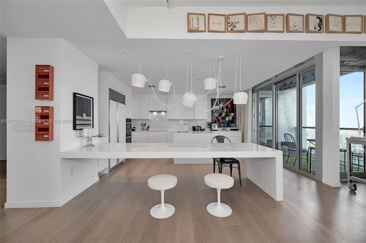 1425 Brickell Ave, Unit 61E, Miami, FL 33131 Photo