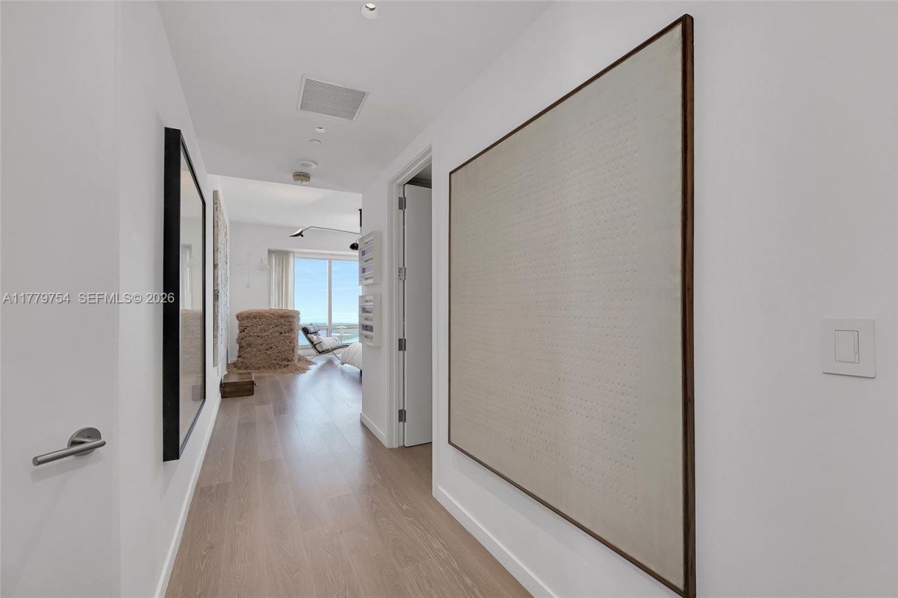 1425 Brickell Ave, Unit 61E, Miami, FL 33131 Photo