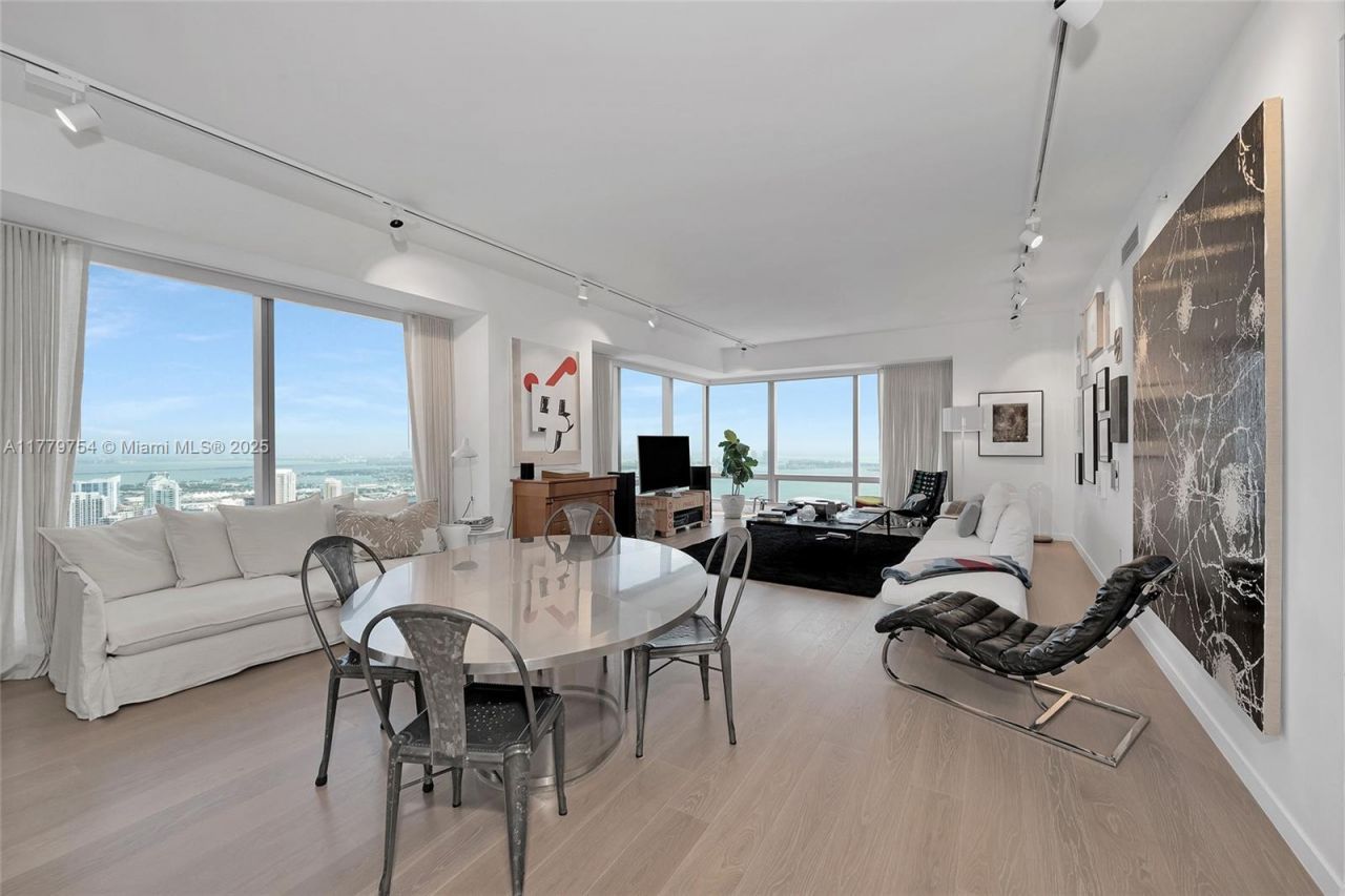 1425 Brickell Ave, Unit 61E, Miami, FL 33131 Photo