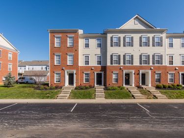 2621 Calgary, Lexington, KY 40509