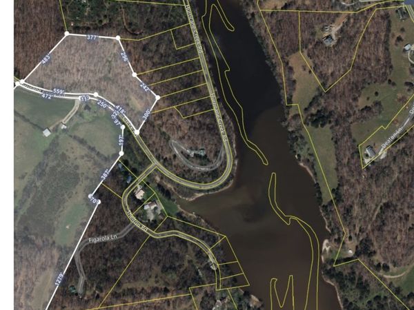 1155 Hurricane Creek Rd, Lynchburg, TN 37352