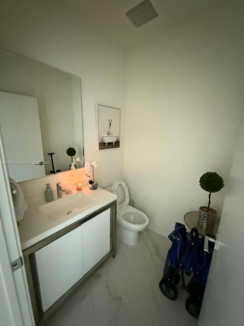 2000 Metropica Way, Unit 603, Sunrise, FL 33323 Photo