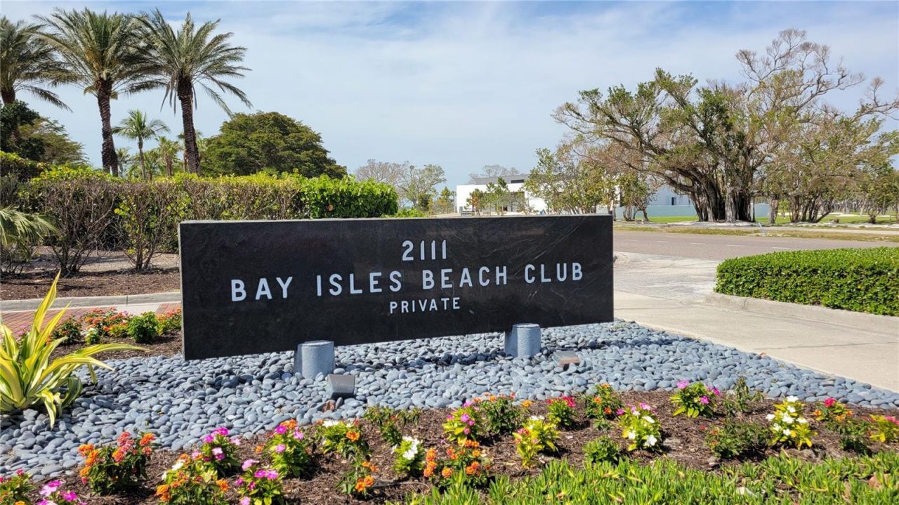 2339 Harbour Oaks Drive, Longboat Key, FL 34228 Photo