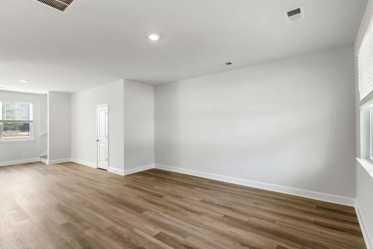 24 Twickenham Loop Photo 10