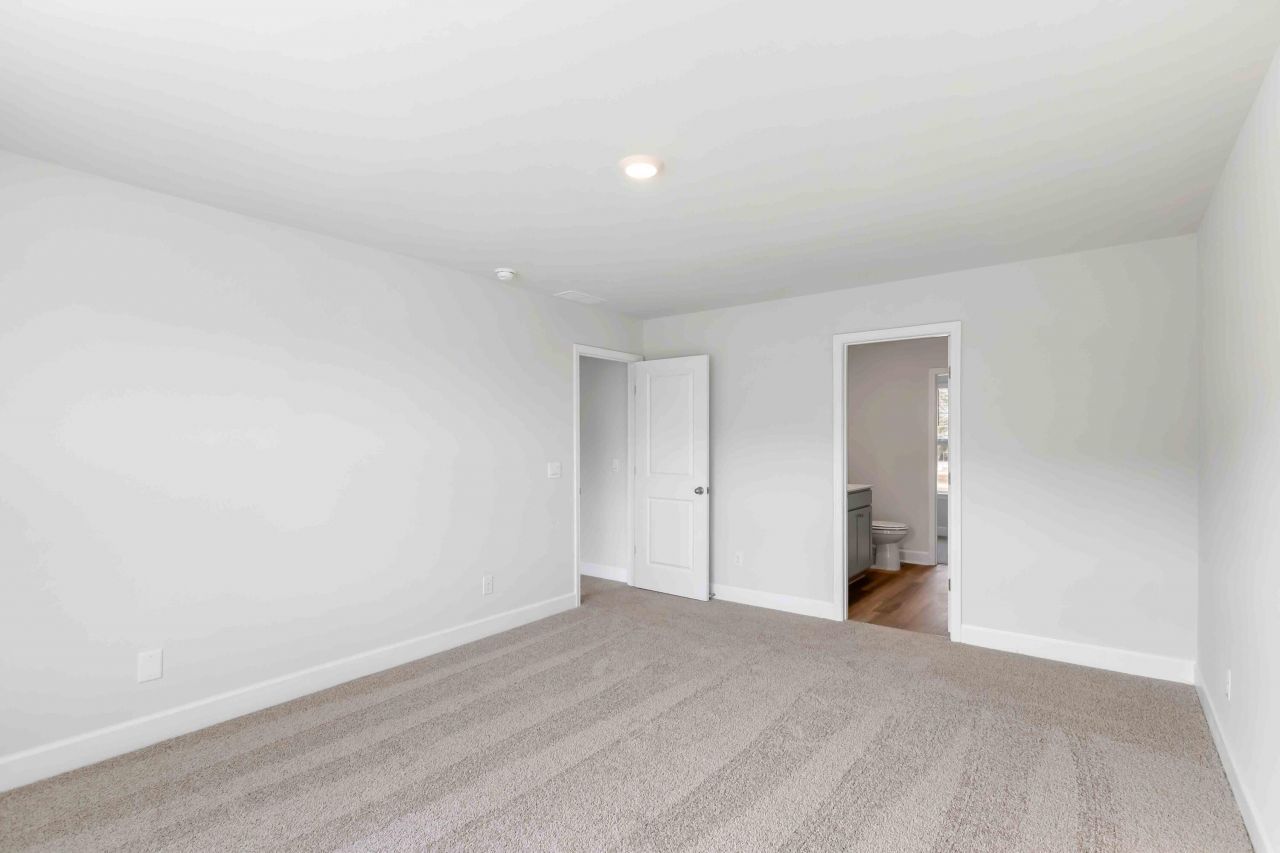 24 Twickenham Loop Photo 14