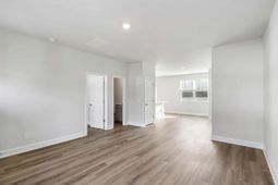 24 Twickenham Loop photo 4