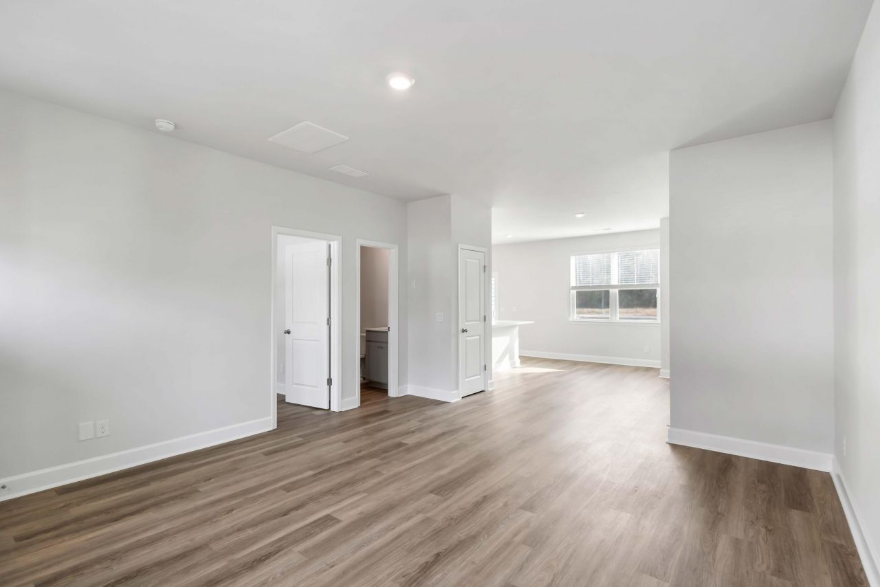 24 Twickenham Loop Photo 9