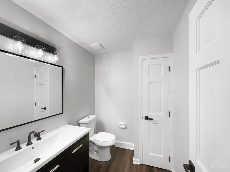 7420 Kennesaw Drive, West Chester, OH 45069 Photo 13