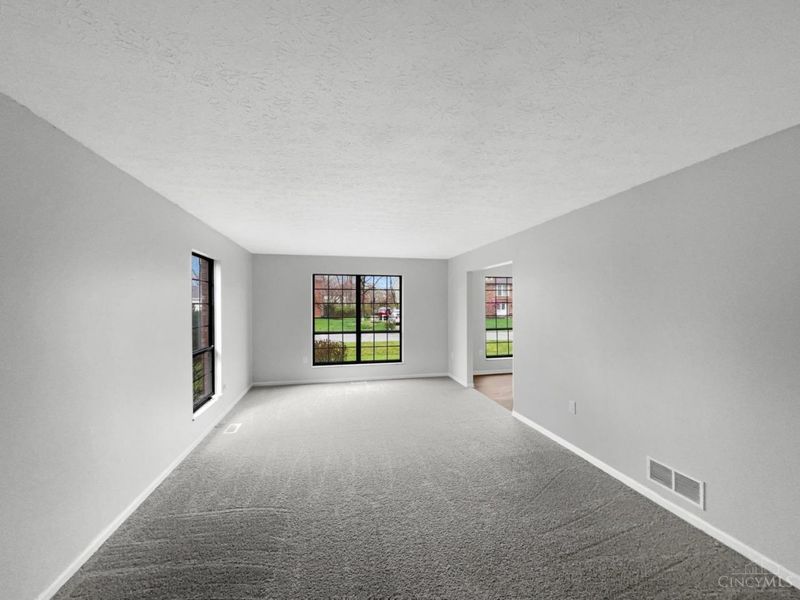 7420 Kennesaw Drive, West Chester, OH 45069 Photo 3