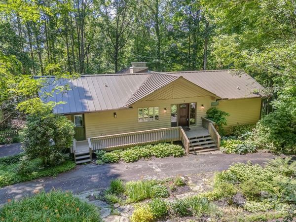 1 Sleepy Hollow Drive, Maggie Valley, NC 28751