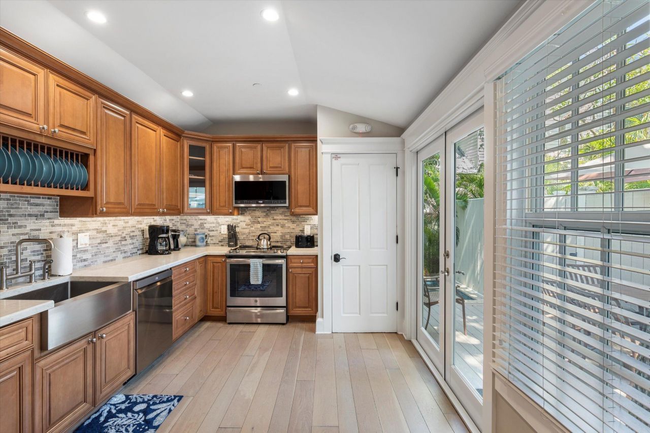 421 - 423 Simonton Street, Key West, FL 33040 Photo