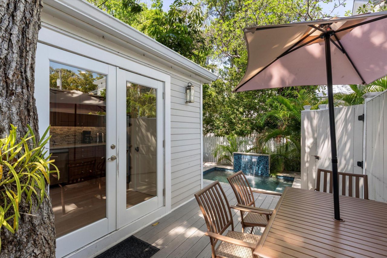 421 - 423 Simonton Street, Key West, FL 33040 Photo