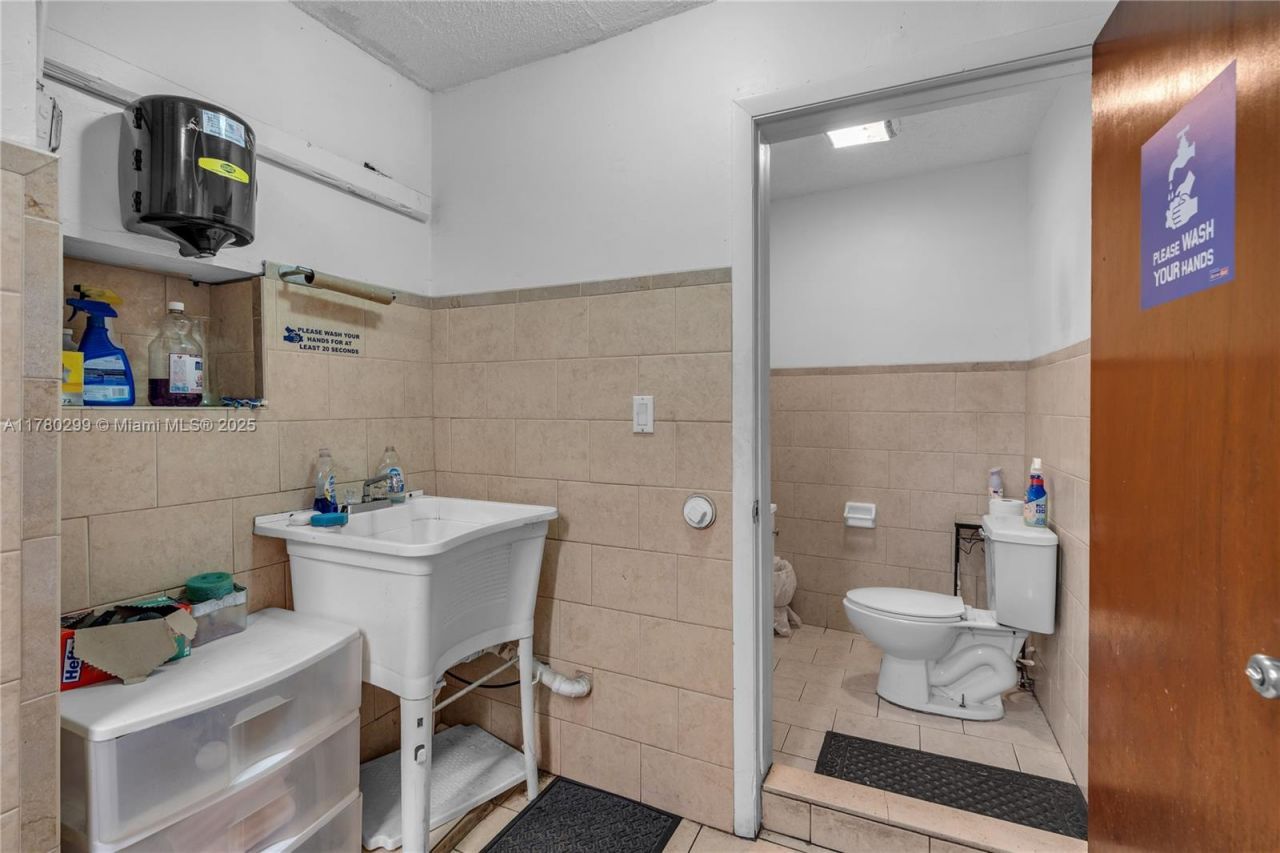 710 SW 73rd Ct, Miami, FL 33144 Photo