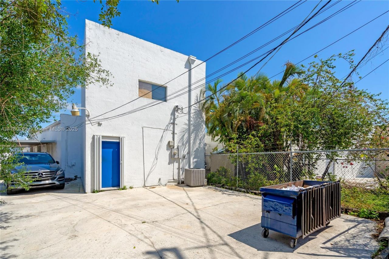 710 SW 73rd Ct, Miami, FL 33144 Photo