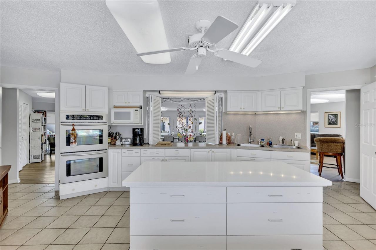 12300 Vonn Road, Unit 1102, Largo, FL 33774 Photo