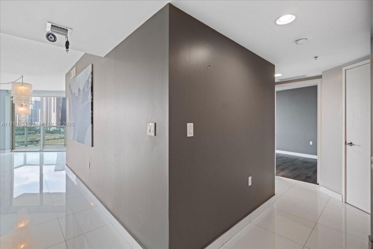 200 Sunny Isle Bl, Unit 2-1202, Sunny Isles Beach, FL 33160 Photo