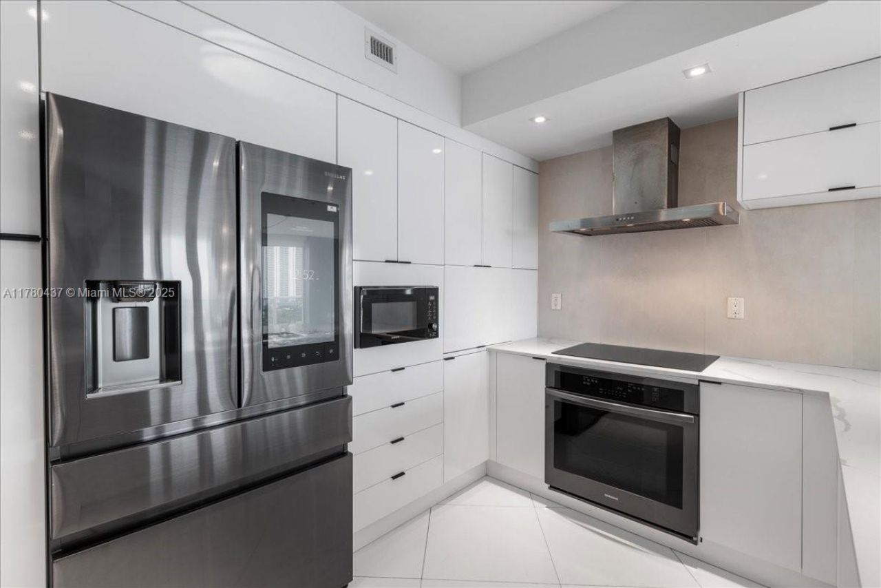 200 Sunny Isle Bl, Unit 2-1202, Sunny Isles Beach, FL 33160 Photo