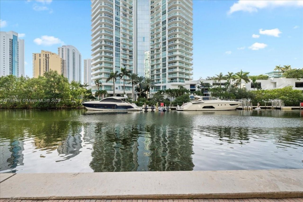 200 Sunny Isle Bl, Unit 2-1202, Sunny Isles Beach, FL 33160 Photo
